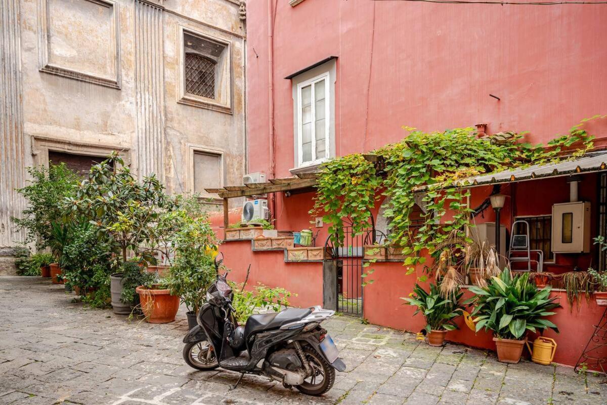 Vivara Napoli Bagian luar foto